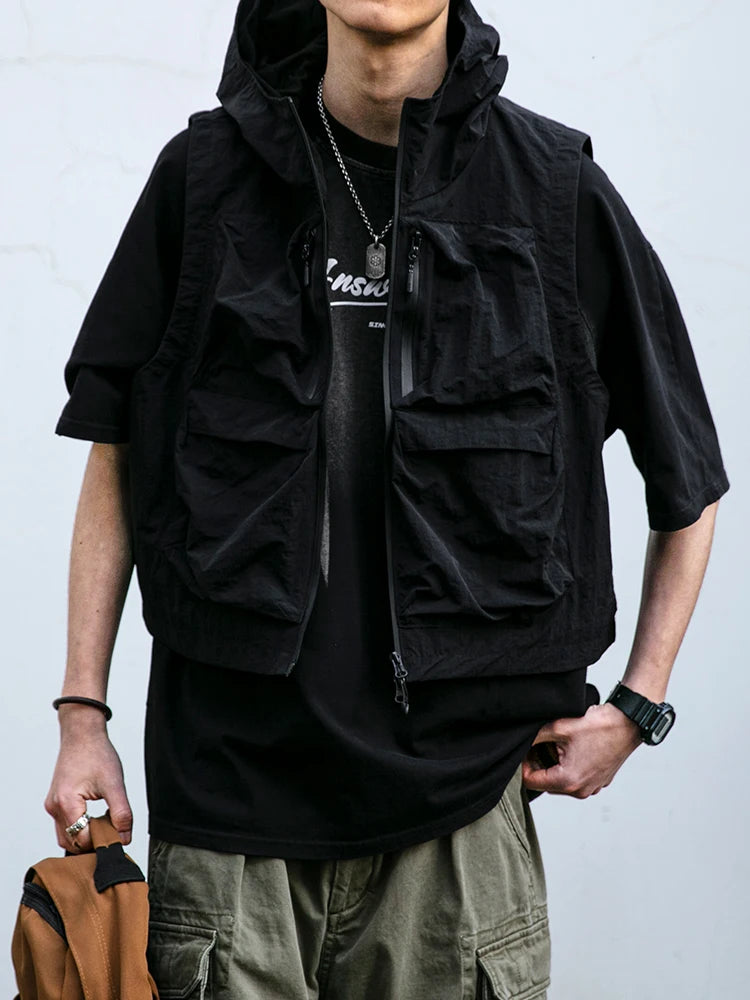 Japanese Outdoor Multi-Pocket Waterproof Cargo Hooded Vest For Men
