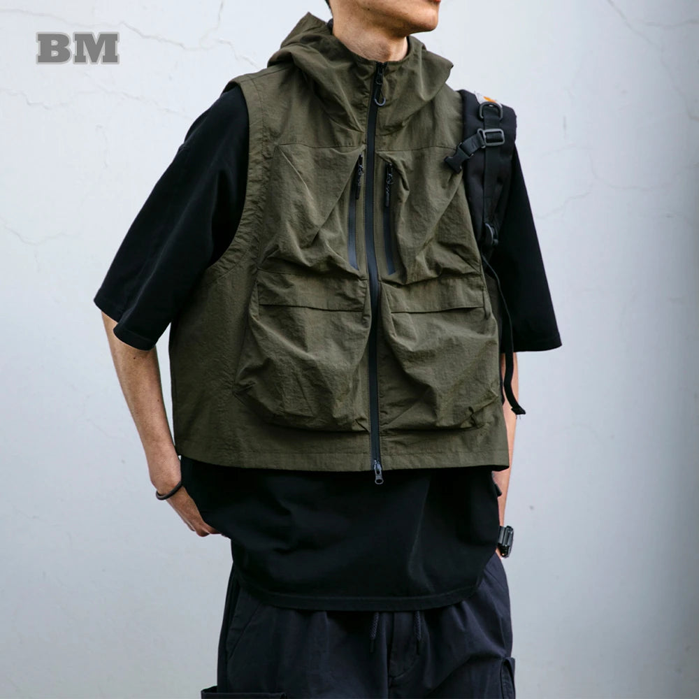 Japanese Outdoor Multi-Pocket Waterproof Cargo Hooded Vest For Men
