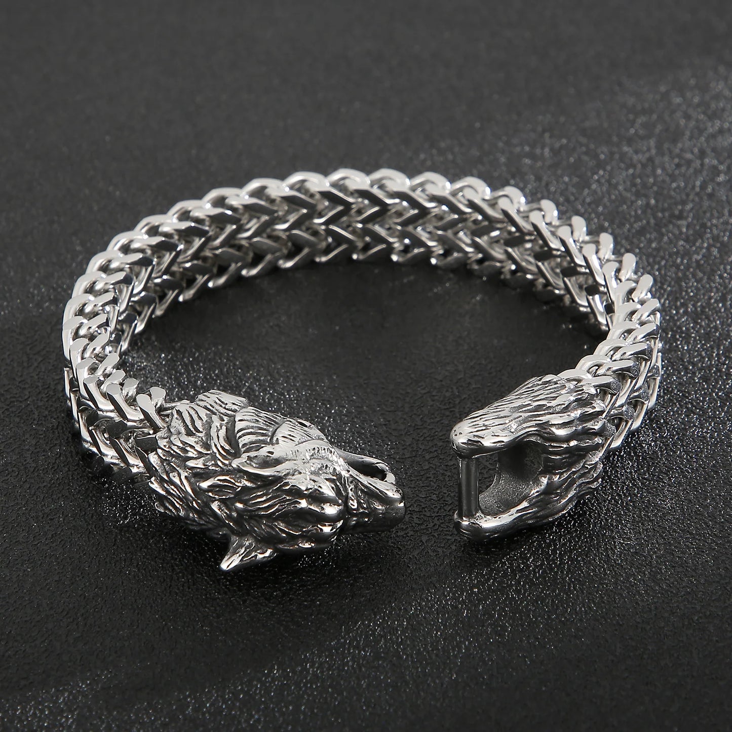 Wolf Head Punk Men Bracelet Viking Retro Stainless Steel Chain Bangle Jewelry