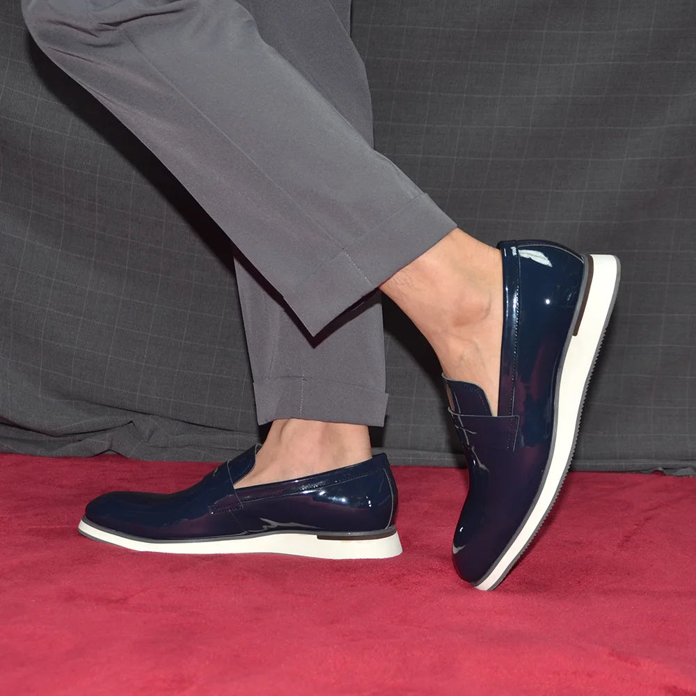 Luxury Designer Loafers Shoes for Men Solid Color High-grade Whole Patent Leather