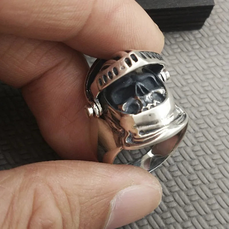 Silver Jewelry Retro Personalized Armor Skull Knight Man Ring